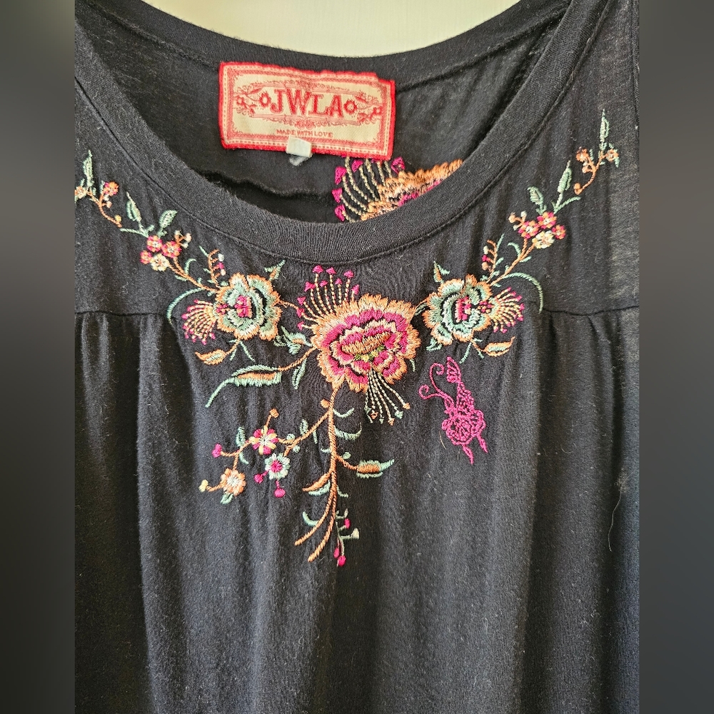 Johnny Was Tank - Picture 2 of 4